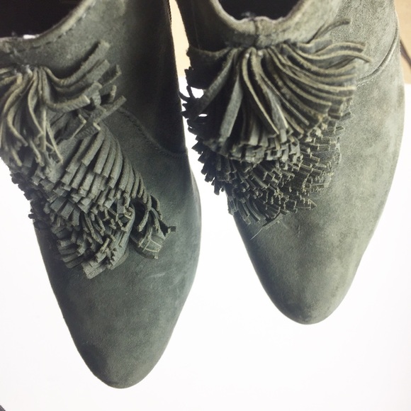 Colin Stuart Green Leather Suede Fringe Ankle Boot - Picture 4 of 6